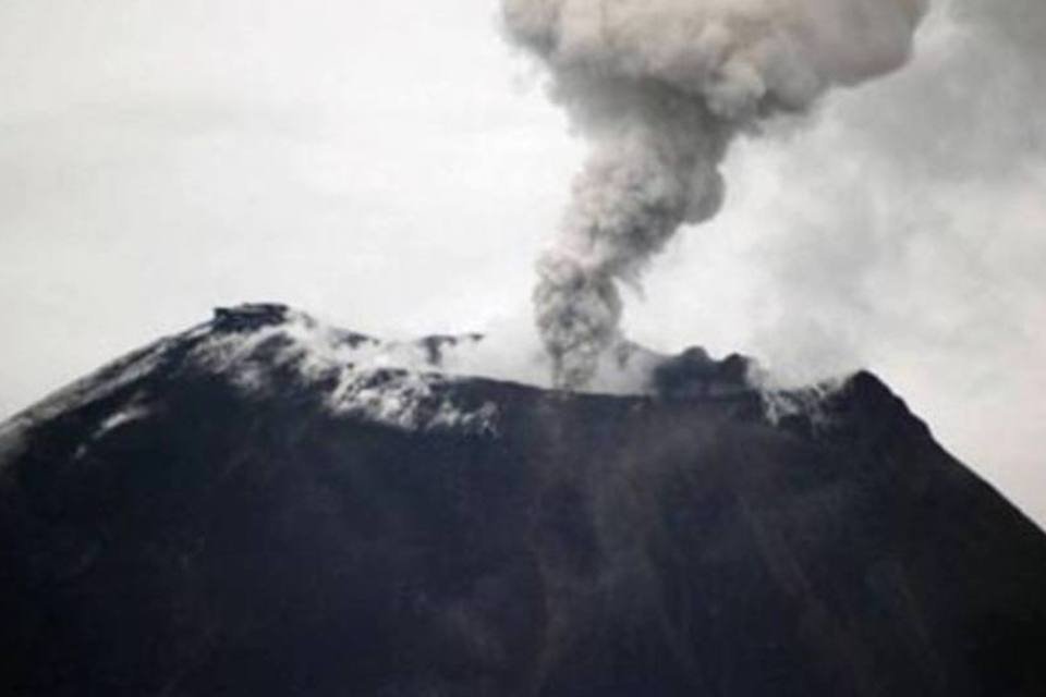 Vulcão antecipa encerramento de ano escolar no Equador