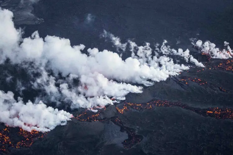 Magma do vulcão Bardarbunga na Islândia: instituto baixou nível de alerta (Marco Nescher/Reuters)