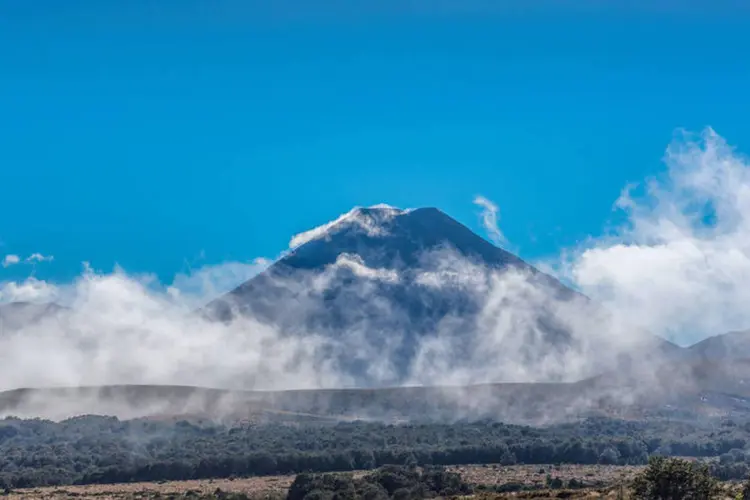 
	Vulc&atilde;o: o Ruapehu &eacute; um vulc&atilde;o ativo de 2.797 metros de altura, situado a 241km ao nordeste de Wellington, que registrou fortes erup&ccedil;&otilde;es em 1895, 1945, 1995 e 1995
 (Thinkstock)