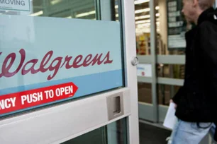 Imagem referente à matéria: Acionistas da Walgreens aprovam venda para Sycamore Partners; negócio gira em torno de US$ 10 bi