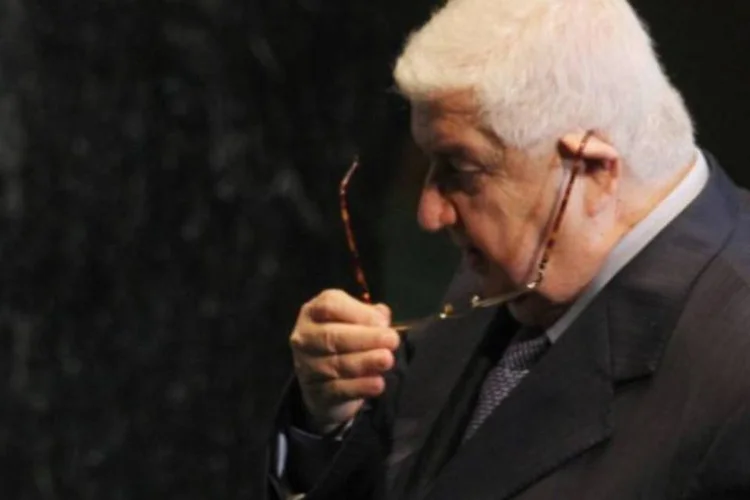 Uma delegação da Liga Árabe propôs o fim da violência na Síria para o ministro das Relações Exteriores do país, Walid Muallem (Getty Images)