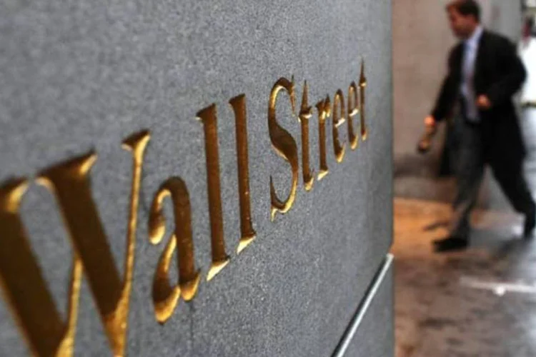 O índice Dow Jones, referência da bolsa de Nova York, subiu 0,33% (Spencer Platt/EXAME.com)