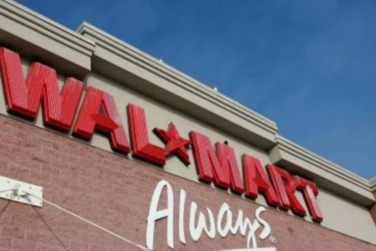 Wal-Mart lidera a lista Fortune 500 deste ano com o faturamento de US$ 408,2 bilhões em 2009 (.)