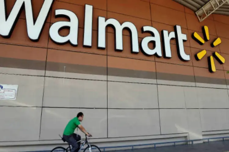 
	WalMart: companhia, cujas a&ccedil;&otilde;es subiram 0,5% no in&iacute;cio do preg&atilde;o, registrou vendas nos Estados Unidos abaixo das estimativas de Wall Street pelo terceiro trimestre consecutivo
 (GettyImages)