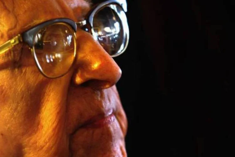 Walter Breuning era o homem mais velho e morreu no dia 15 deste mês. Kimura completou hoje a mesma idade que ele (John Moore/Getty Images)