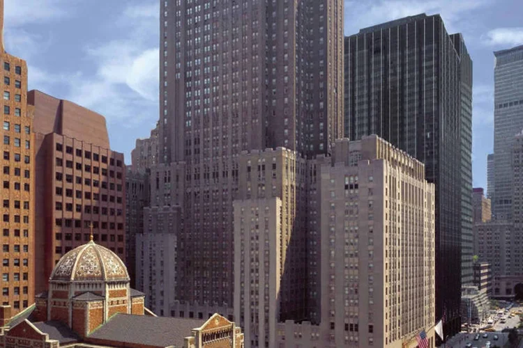 
	Waldorf Astoria: debaixo do hotel h&aacute; uma extens&atilde;o da Grand Central Station, constru&iacute;da para ajudar Franklin Roosevelt a manter seu diagn&oacute;stico de p&oacute;lio em segredo
 (Waldorf Astoria New York)