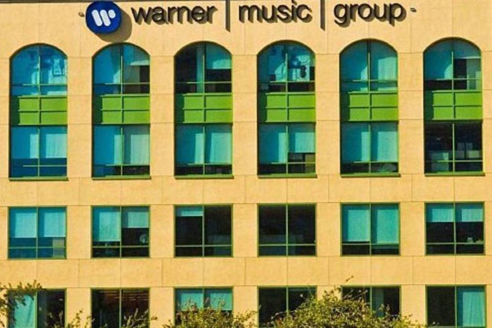 Warner Music anuncia plataforma de 'música Web3' em parceria com blockchain