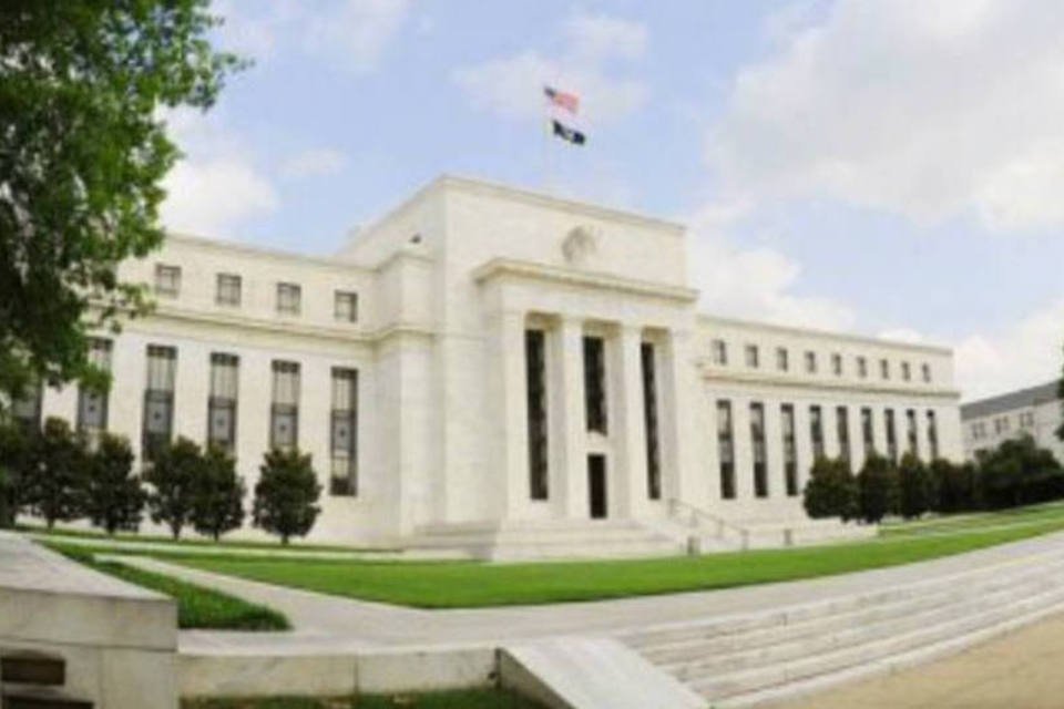 Fed deve continuar com política de estímulo à economia