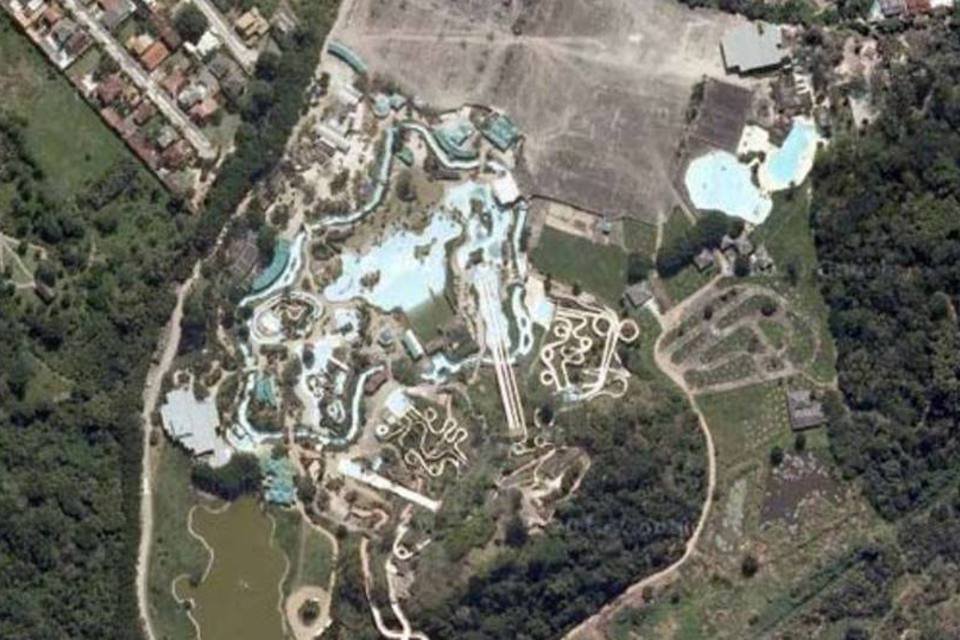 Maior parque aquático do Rio é interditado por pirataria de água