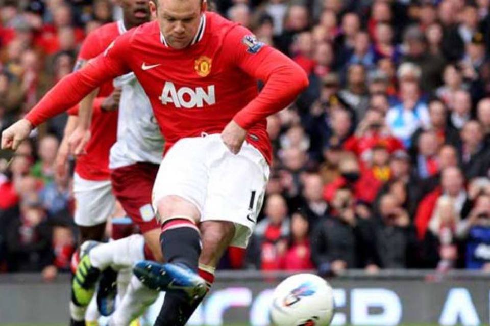 Clubes de futebol ingleses gastaram US$ 1,75 bi com salários em 2011