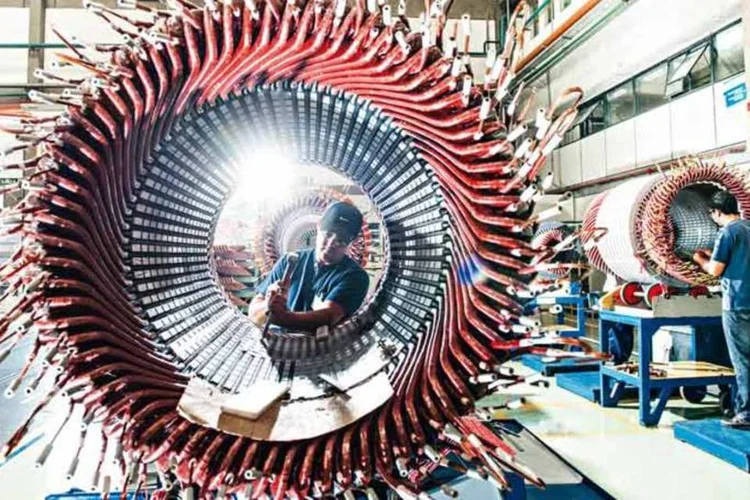 
	F&aacute;brica da Weg: a companhia brasileira informou que o valor da transa&ccedil;&atilde;o n&atilde;o representa investimento relevante para e empresa
 (Germano Lüders/EXAME)