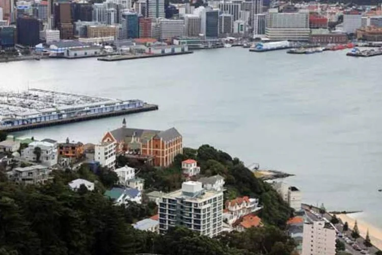 
	Wellington, na&nbsp;Nova Zel&acirc;ndia: ap&oacute;s terremoto foram sentidas na cidade v&aacute;rias r&eacute;plicas, a maior delas de 3,9 graus de magnitude
 (Marty Melville/Getty Images)