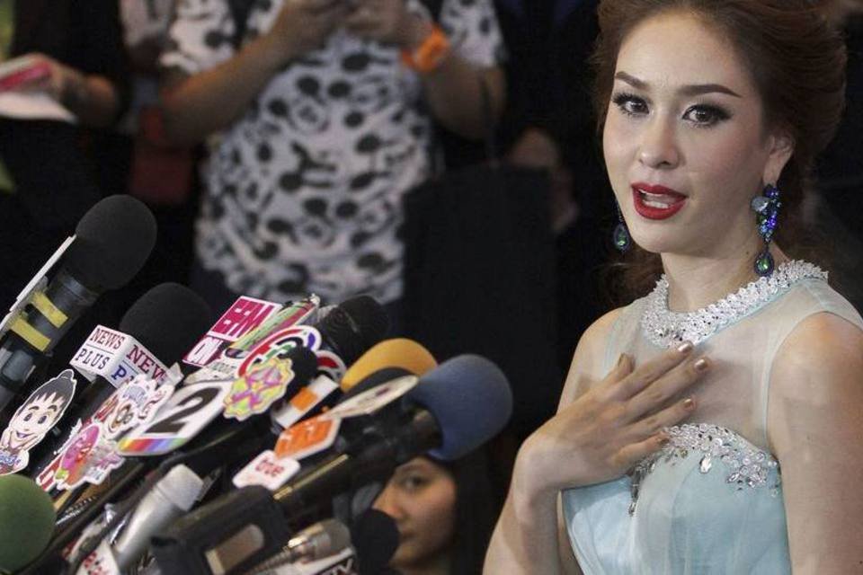 Miss Tailândia renuncia após defender execução de ativistas