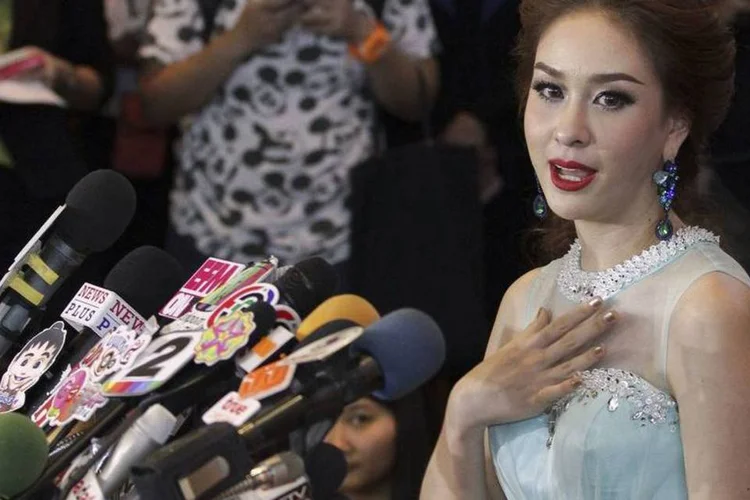 Weluree Ditsayabut: com 22 anos, foi coroada Miss Tailândia no mês passado (Stringer/Reuters)