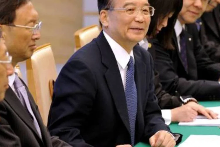 Em vista ao Japão, premiê da China, Wen Jiabao, alertou sobre a possibilidade de que aconteça uma recaída na crise econômica mundial. (.)