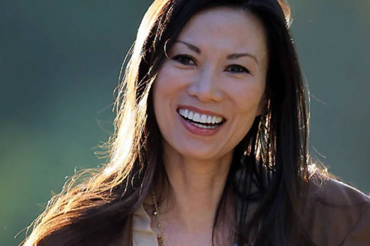 Chineses chegaram a comparar a força e a energia de Wendi Deng, ex-jogadora de vôlei, às da primeira imperatriz do país, Wu Zetian (Getty Images)