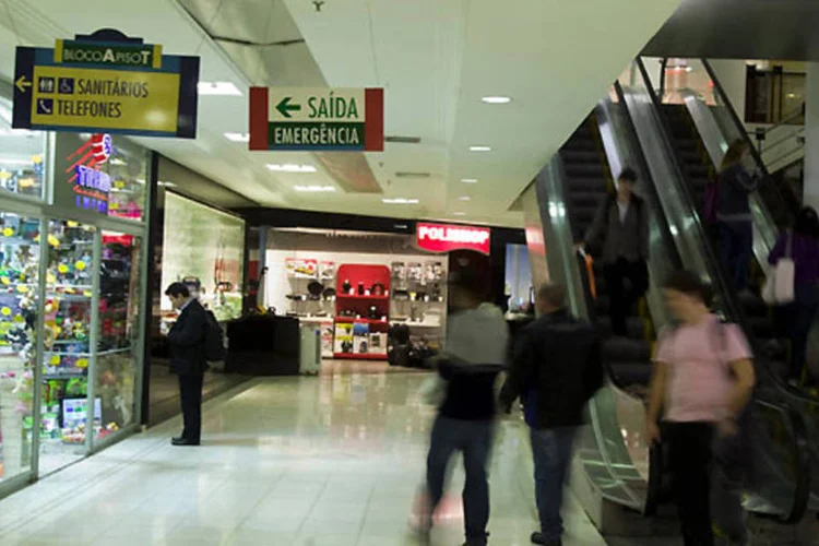 West Plaza: shopping passou por revitalização em 2011 para enfrentar a concorrência local (MARIO RODRIGUES)