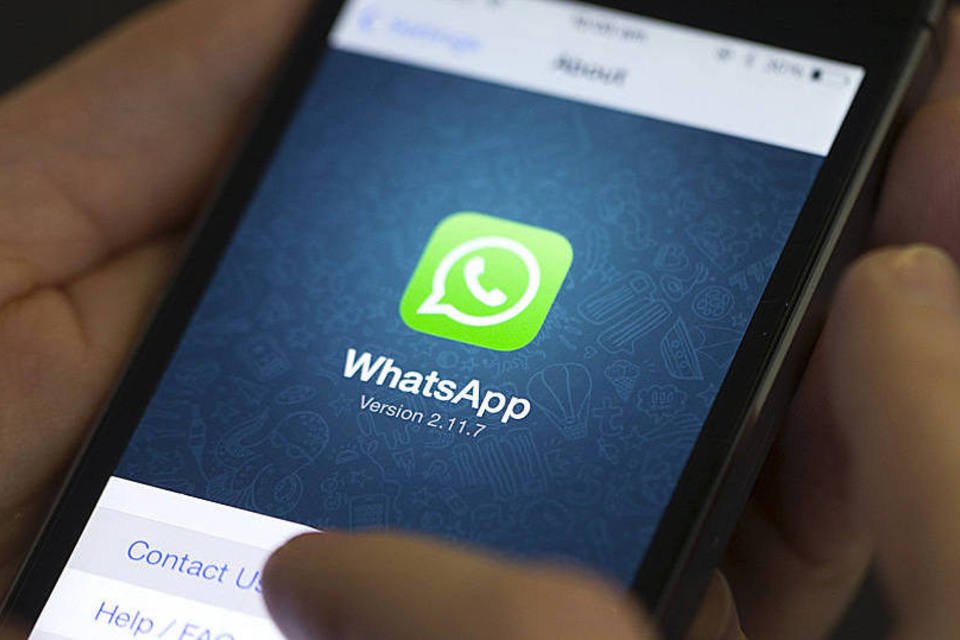 
	WhatsApp: app &eacute; usado para liga&ccedil;&otilde;es gratuitas via internet
 (Brent Lewin/Bloomberg)