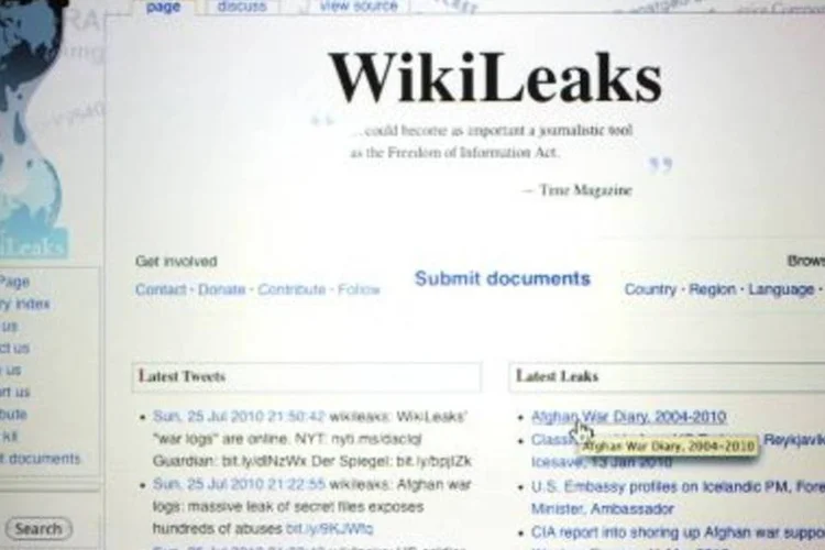 O documento da chamada "Célula Vermelha" da CIA é o mais recente texto secreto a ser publicado no site  (.)