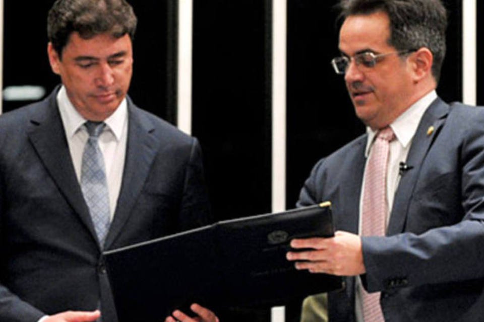 Wilder de Morais toma posse no Senado no lugar de Demóstenes