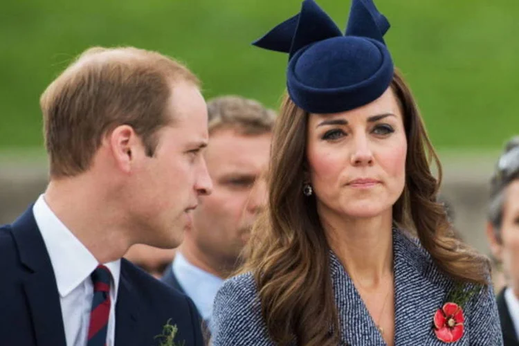 
	Kate: ela ainda est&aacute; sofrendo de hiper&ecirc;mese grav&iacute;dica, um forte mal-estar pela manh&atilde;, caracterizado por n&aacute;useas e v&ocirc;mitos constantes
 (WireImage)