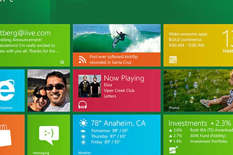 O Windows 8 foi projetado para uso tanto em PCs como em tablets, onde ele vai aparecer com esta tela inicial quadriculada (Divulgação)