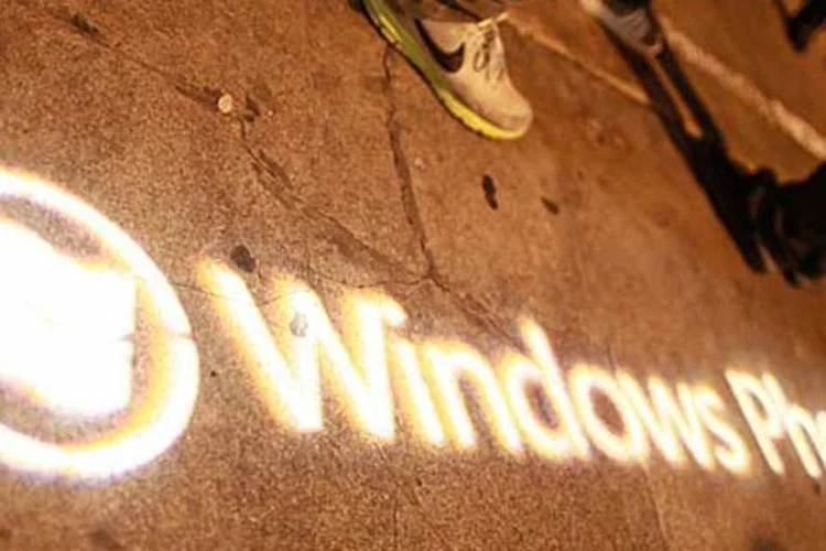 O Windows Phone 7, da Microsoft, chega ao Brasil neste ano, mas sem o recurso de reconhecimento de voz  (Divulgação)