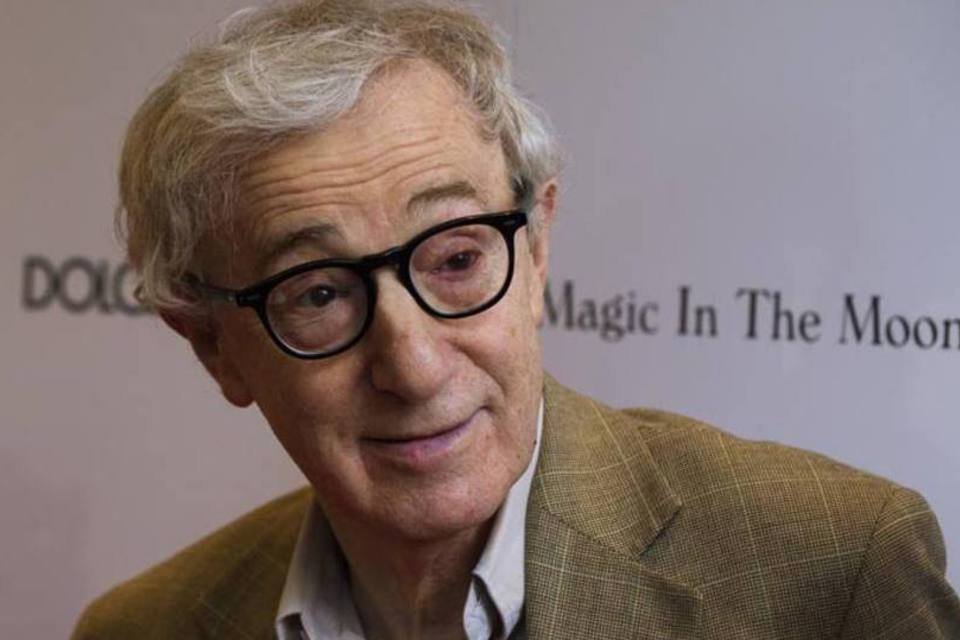 Woody Allen lança seu livro de memórias de forma discreta