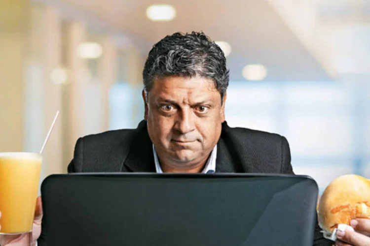 Novo workaholic: se entrega de corpo e alma aos projetos da empresa, esquecendo até mesmo de que tem uma vida pessoal fora dali (Cristiano Mariz/EXAME.com)