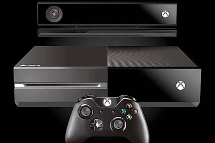 
	Para Mohammed, a Microsoft deveria abrir m&atilde;o da necessidade do Kinect para atingir um pre&ccedil;o mais nivelado com a Sony, mas a medida &eacute; improv&aacute;vel
 (Divulgação)