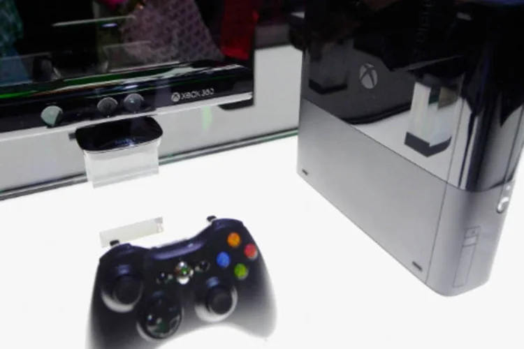 
	No Brasil, o Xbox One &eacute; fabricado por aqui e pode ser adquirido por R$ 2,3 mil
 (Getty Images)