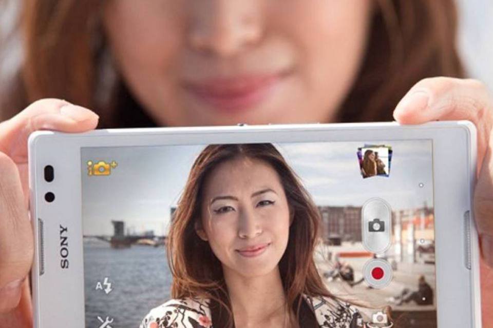 Xperia C, da Sony, é feito sob medida para selfies