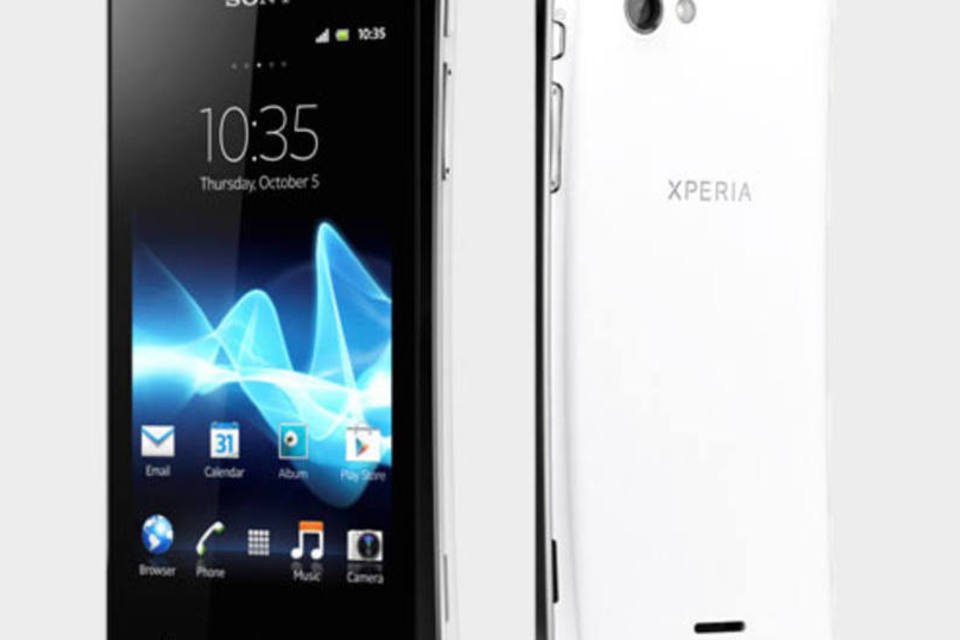 Novo smartphone da linha Xperia é opção de baixo custo