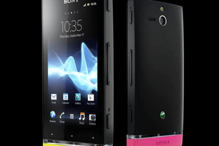 Xperia U (Sony)
