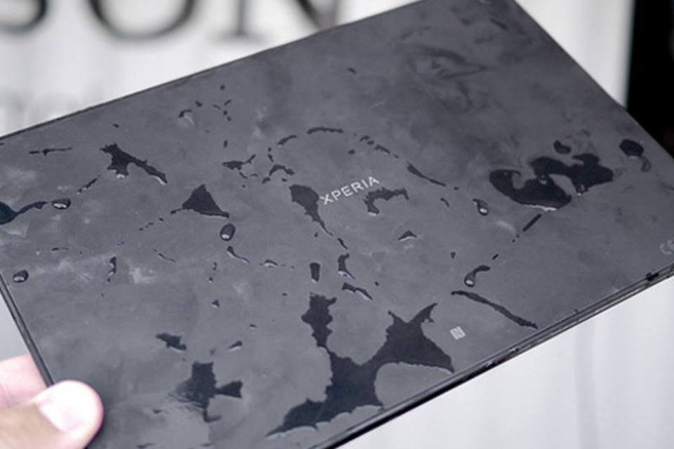 Imagens revelam detalhes do próximo tablet Sony Xperia Z