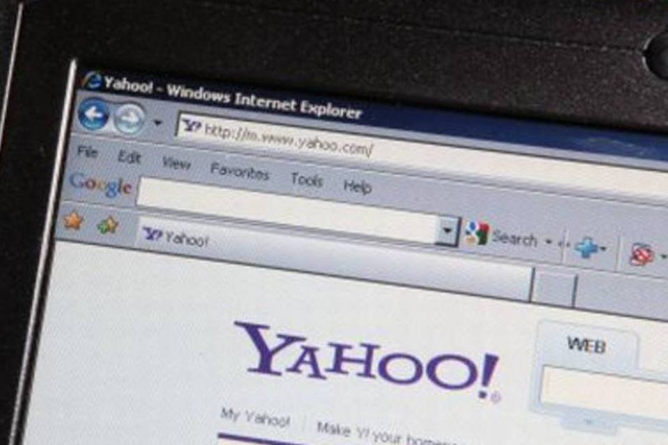 Yahoo se recusa a comentar rumores de que estaria considerando a aquisição do maior desses serviços online (.)