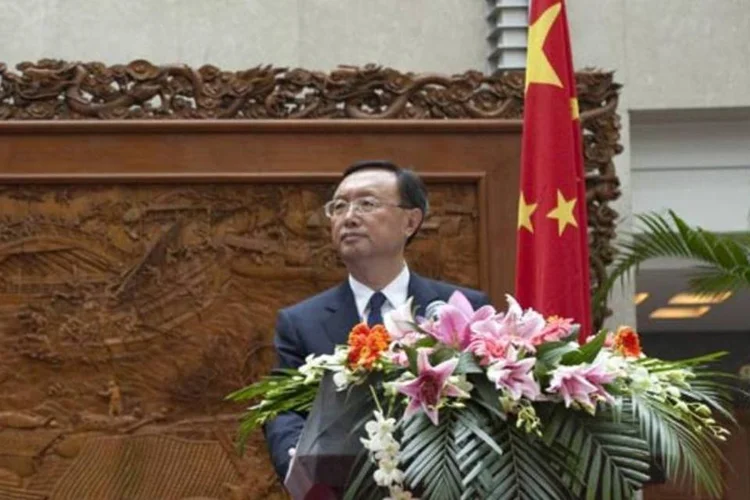 
	Yang Jiechi: chanceler chin&ecirc;s que j&aacute; foi embaixador nos EUA e fala ingl&ecirc;s fluentemente, deve ser promovido a conselheiro estatal para pol&iacute;tica externa, segundo tr&ecirc;s fontes independentes
 (Arquivo/EXAME.com)