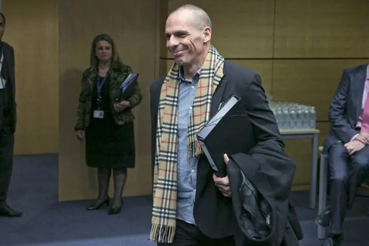 
	Ministro de Finan&ccedil;as da Gr&eacute;cia, Yanis Varoufakis, chega em reuni&atilde;o na zona do euro em Bruxelas: nova reuni&atilde;o foi convocada
 (Yves Herman)