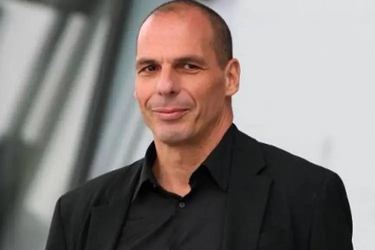 Varoufakis deixa o BCE, em Frankfurt: "tivemos discussões muito frutíferas", declarou o ministro ao deixar o encontro (Daniel Roland/AFP)