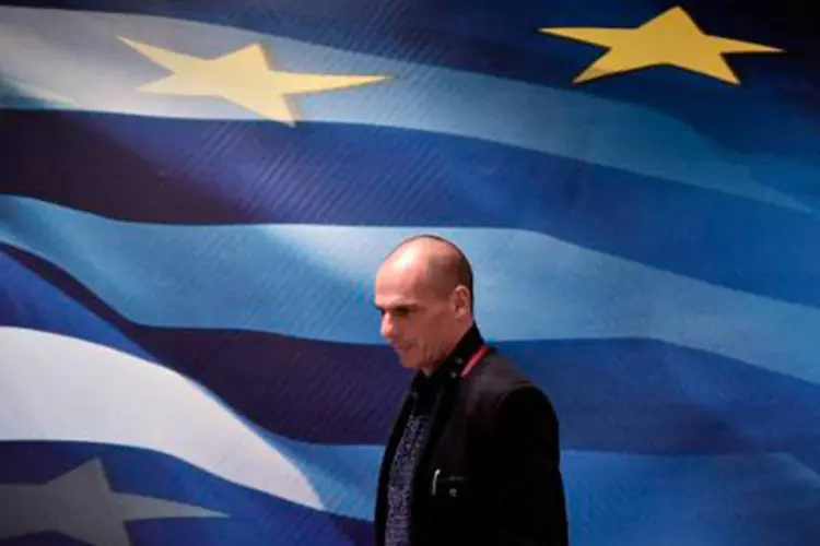 
	Yanis Varoufakis: presidente demonstrou apoio a Varoufakis e acertou que o ministro das Finan&ccedil;as vai supervisionar um novo grupo
 (Aris Messinis/AFP)