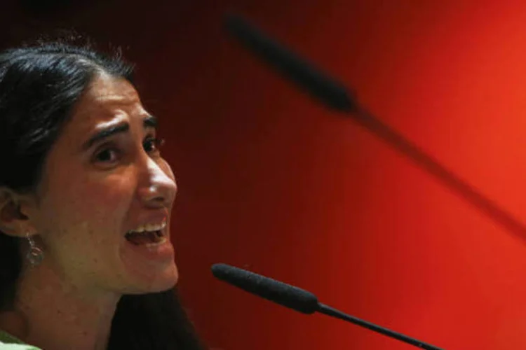 "Já há uma rede clandestina de informação, com um volume, velocidade e eficiência que vocês não podem imaginar. Não é em megabytes ou gigabytes, é em terabytes", disse Sanchez (REUTERS/Juan Medina)