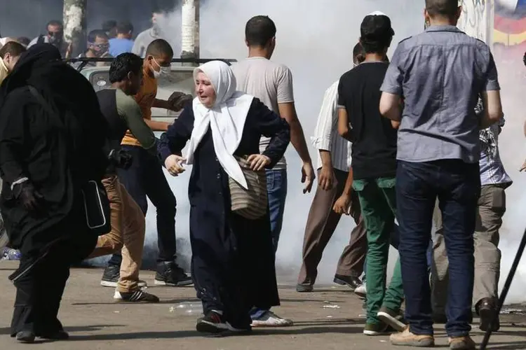 Cena de protesto no Egito: apoiadores do presidente deposto Mohamed Mursi, retirado do poder pelo Exército em 3 de julho, realizaram passeatas (Youssef Boudlal/Reuters)