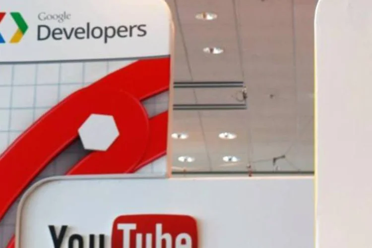Logo do YouTube em evento do Google (Stephen Lam/Reuters)