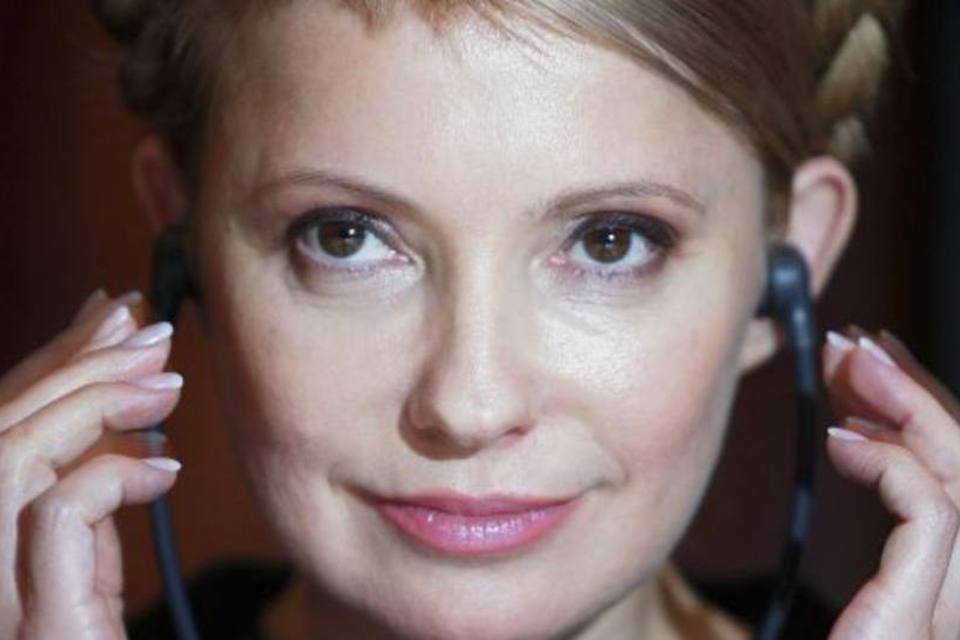 Equipe de 8 médicos examinará Tymoshenko na prisão