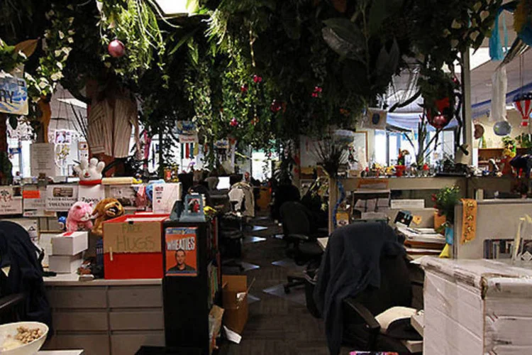 Sede da Zappos: varejista online incentiva a transparência na divulgação de metas e resultados (Wikipedia)