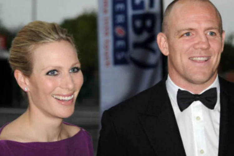
	Zara Phillips e Mike Tindall: a&nbsp;rainha Elizabeth II tamb&eacute;m &eacute; bisav&oacute; de outras duas meninas, as filhas do irm&atilde;o de Zara Phillips, Peter Phillips, seu neto mais velho

	
	
 (Getty Images)
