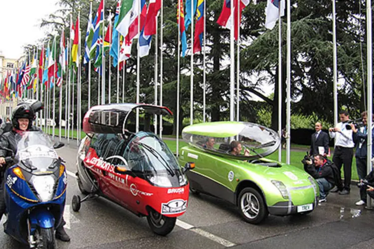 A Zero Race, competição de carros elétricos de 27 mil quilômetros, teve a sua chegada em Genebra, na Suíça (Divulgação)