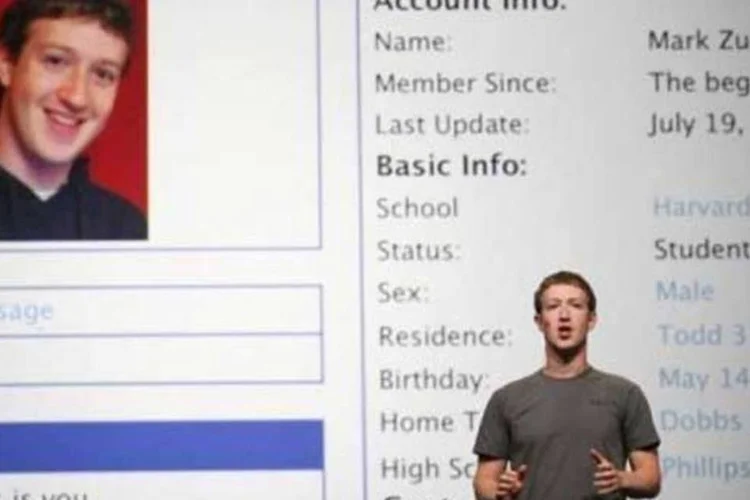 O Facebook, a maior rede social do mundo, é frequentemente criticado por suas práticas de privacidade
 (Kimihiro Hoshino/AFP)
