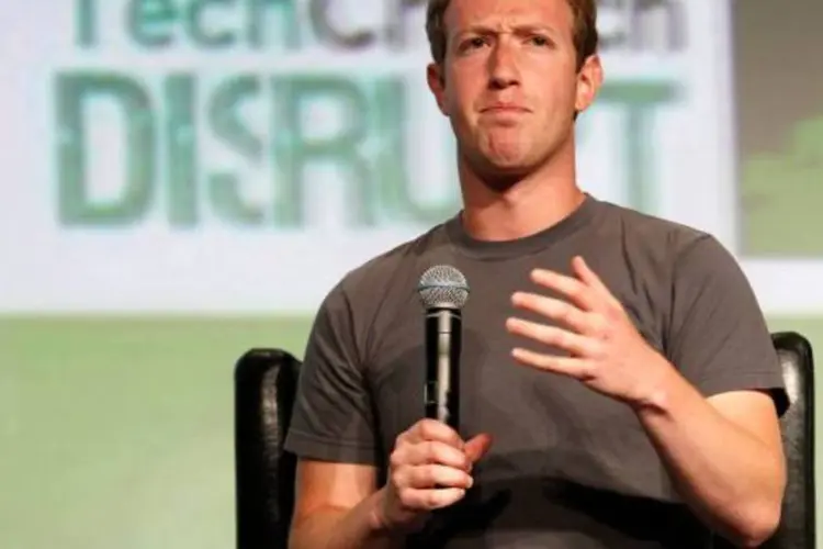 
	Mark Zuckerberg, CEO do Facebook, no TechCrunch Disrup: apari&ccedil;&atilde;o de 30 minutos numa confer&ecirc;ncia da ind&uacute;stria de tecnologia nesta semana traduziu-se em 6,785 bilh&otilde;es de d&oacute;lares
 (Beck Diefenbach/Reuters)