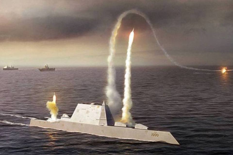 EUA lançam navio de guerra mais caro do mundo